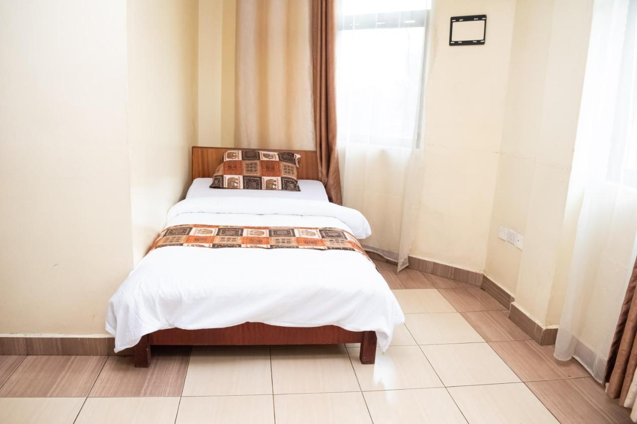 Ngara Riverside Lodge Nairobi Esterno foto
